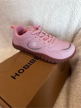 Hobibear pink sneakers size 42 NIB